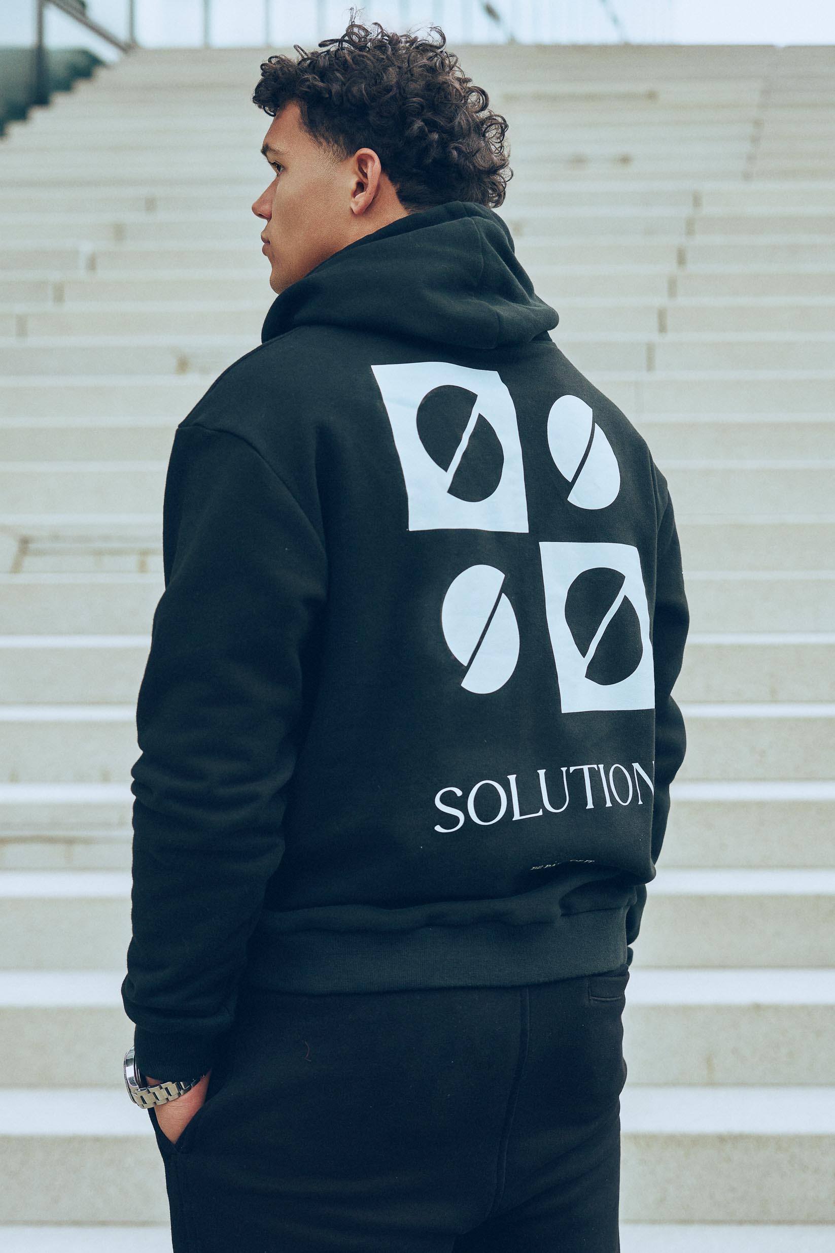 Kreativer Kapuzenpullover Schwarz