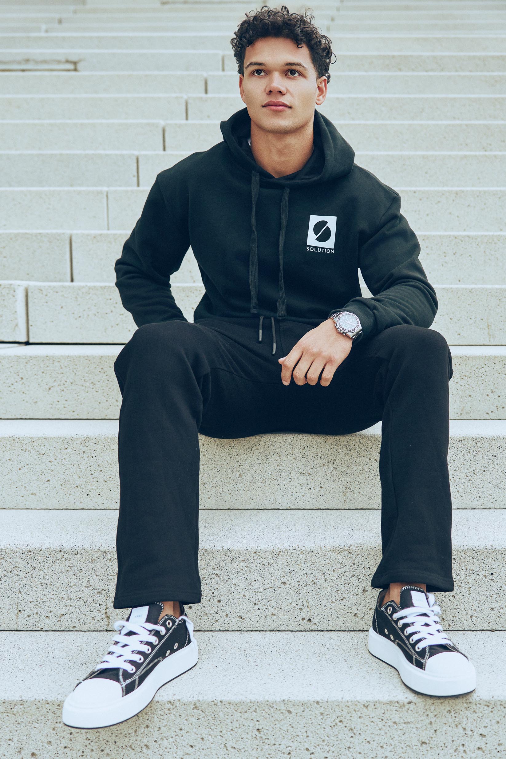 Kreativer Kapuzenpullover Schwarz