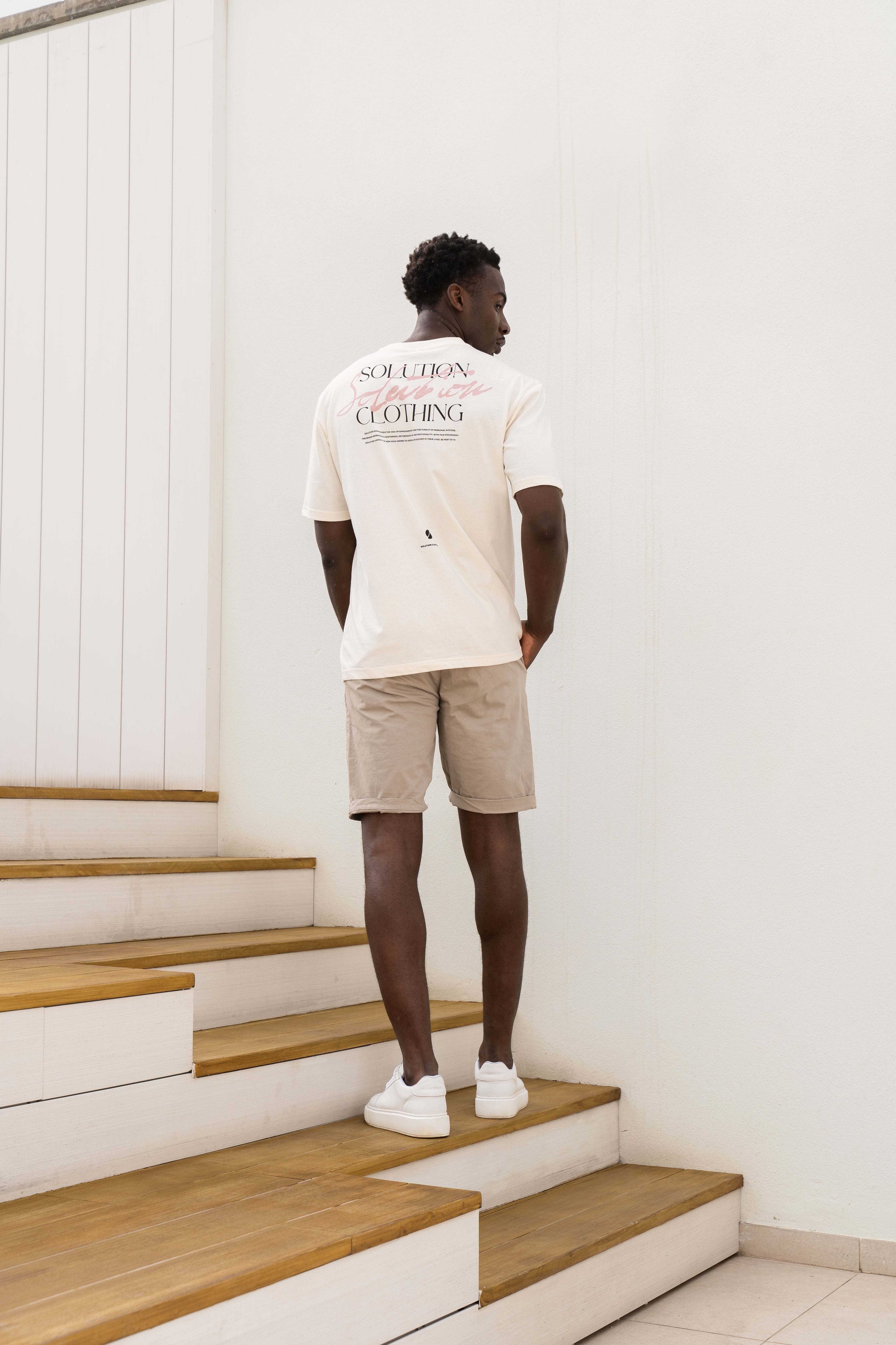 Kreatives T-Shirt Lunar Sand