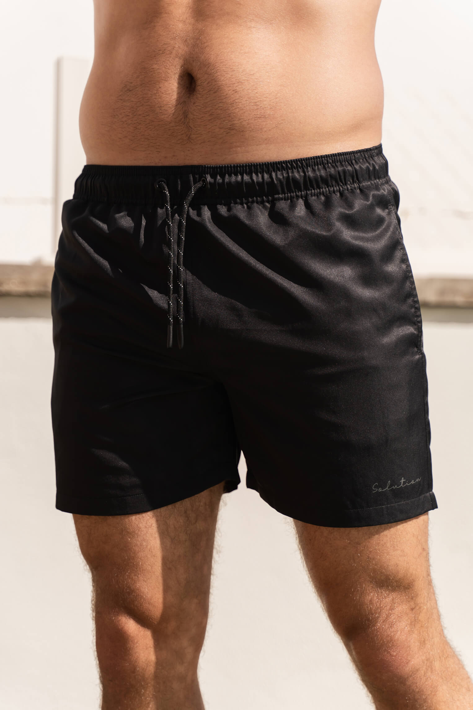 Essential Badeshorts Schwarz