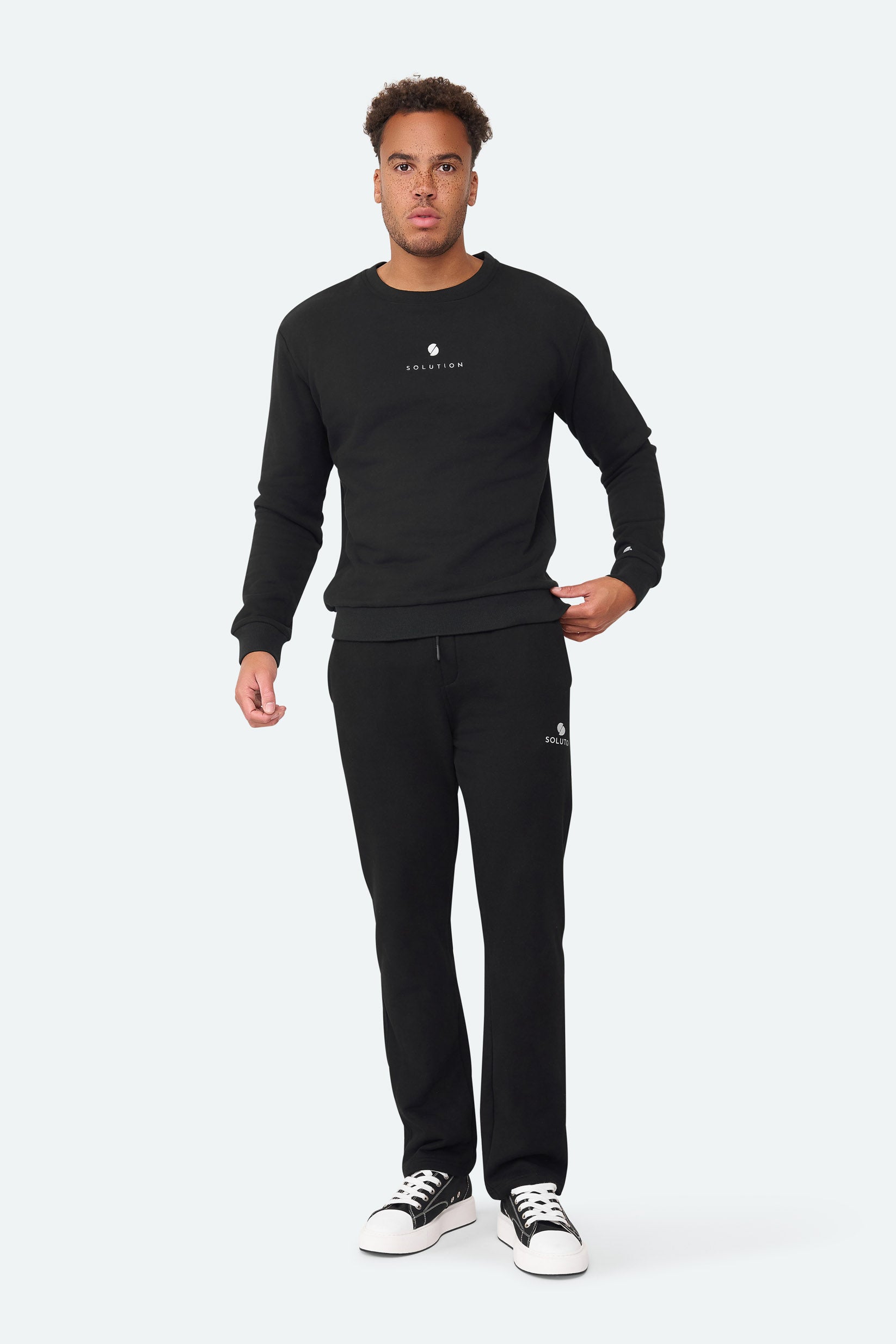 Kreativer Rundhalsausschnitt in Schwarz