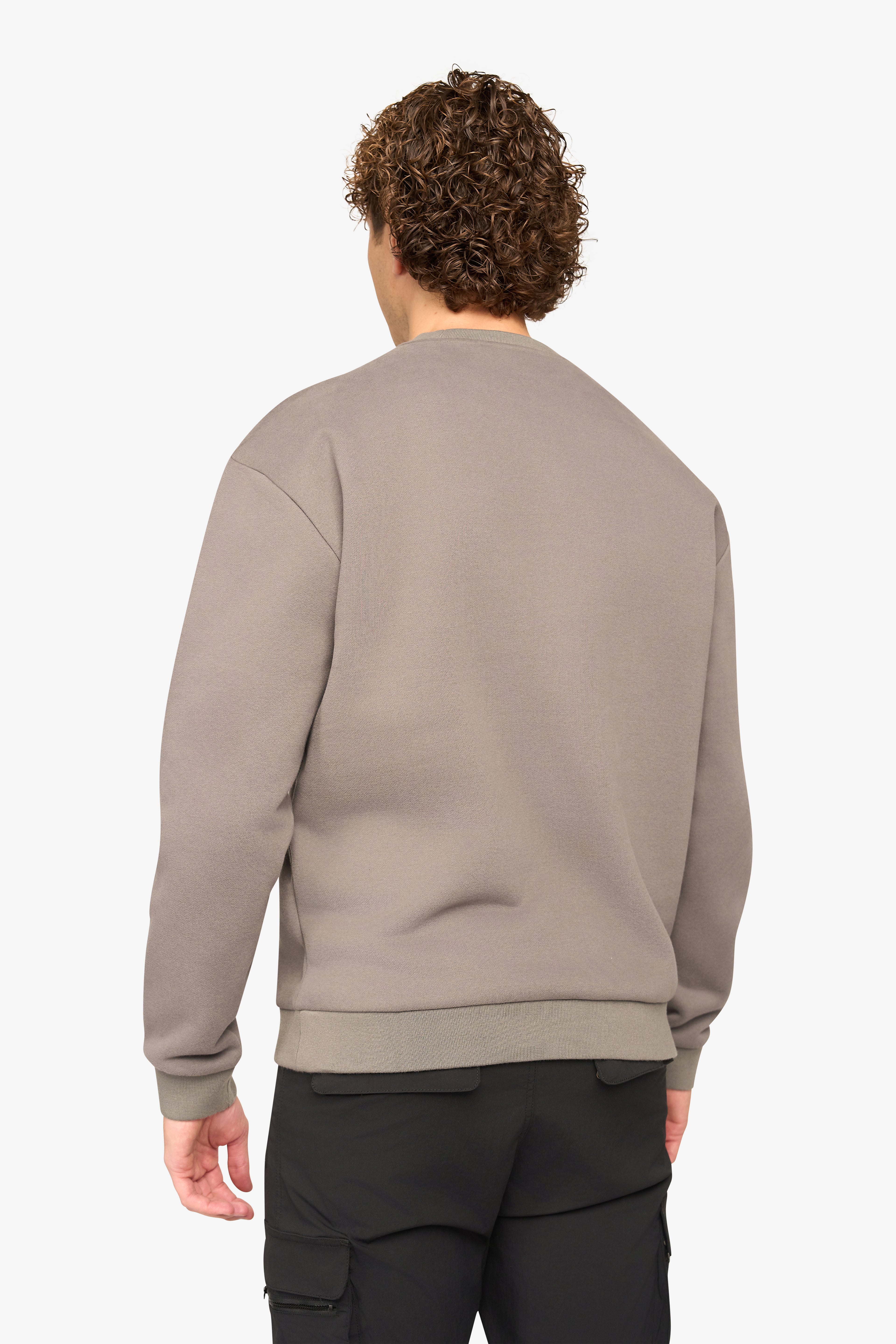 Essential Crewneck Grau