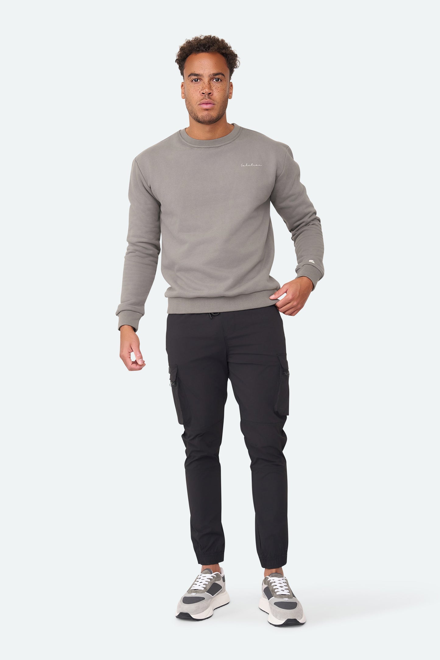 Signature Crewneck Grey