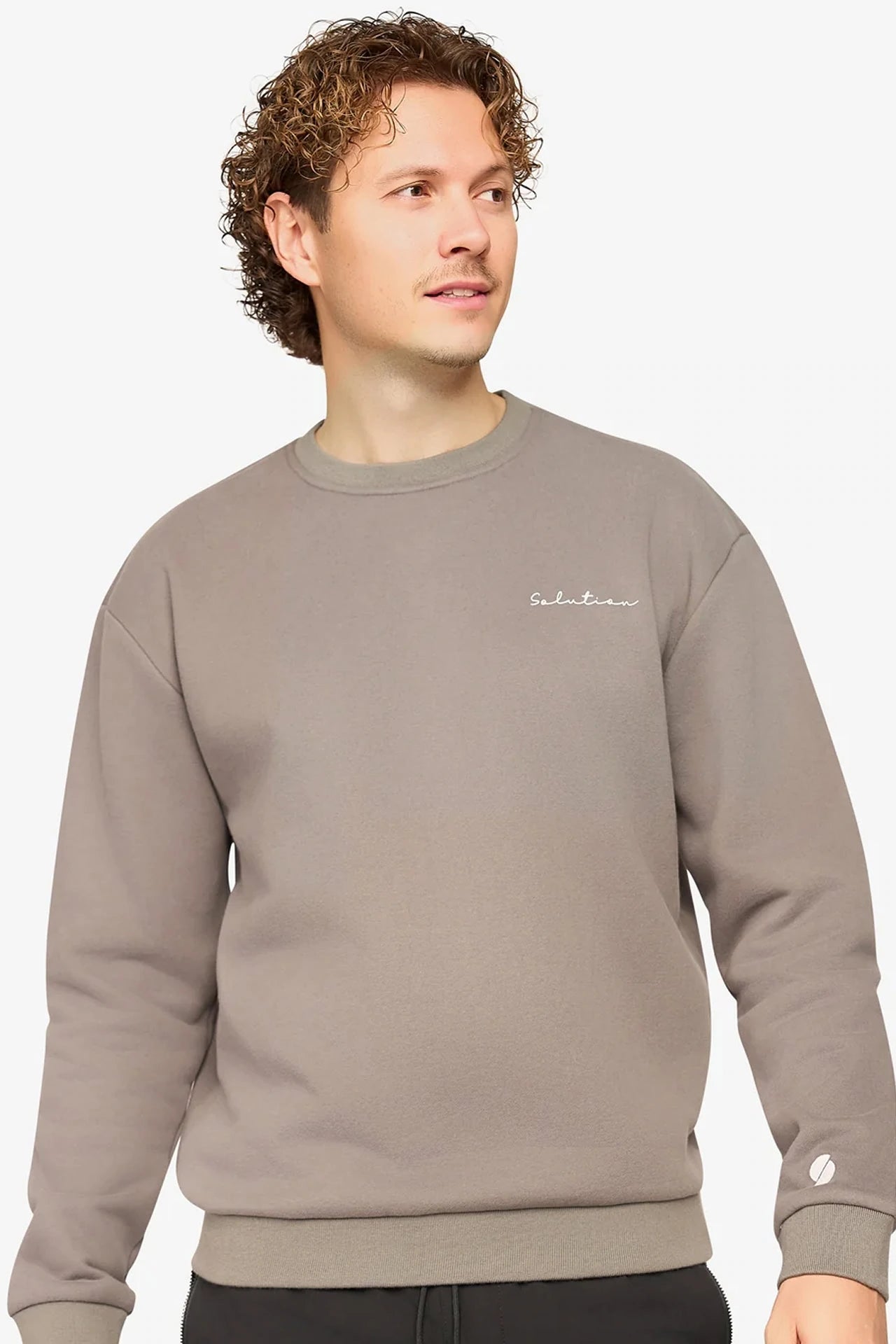 Essential Crewneck Grau